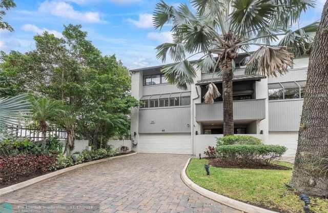 40 Port Side Dr