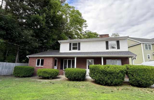 75 R Main Street