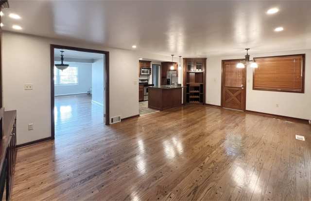 SEE IT NOW: Elegant Home in Prairie Village with Spacious Yard!