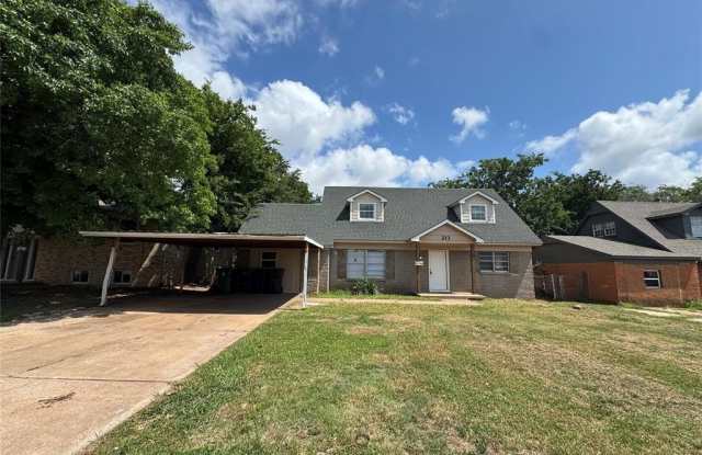 213 NW 84th Street
