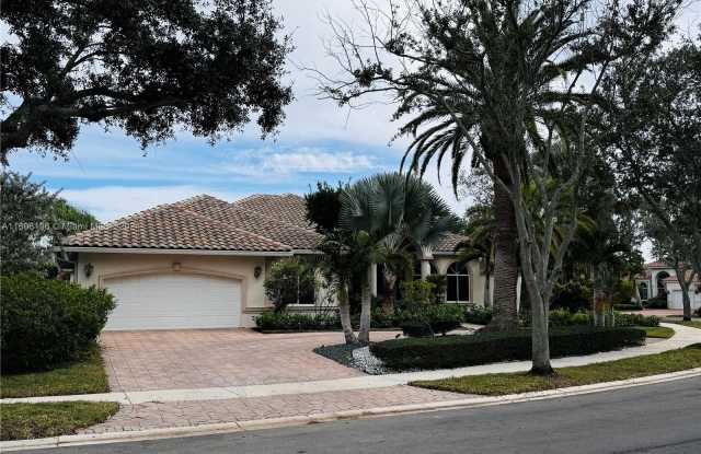 131 Dockside Cir