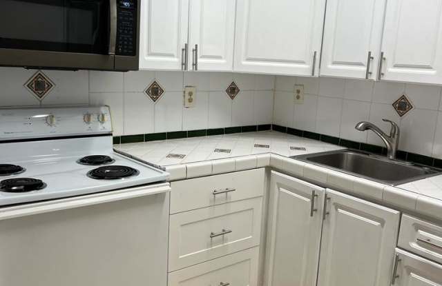 7190 W 11th Ct. - 04