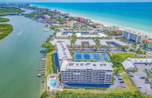 Photo of 19451 GULF BOULEVARD