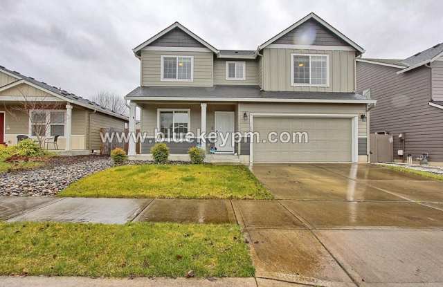 4 Bed, 2.5 Bath with Office/Den and 2 Car Garage in Orchards Fountain Village photos photos