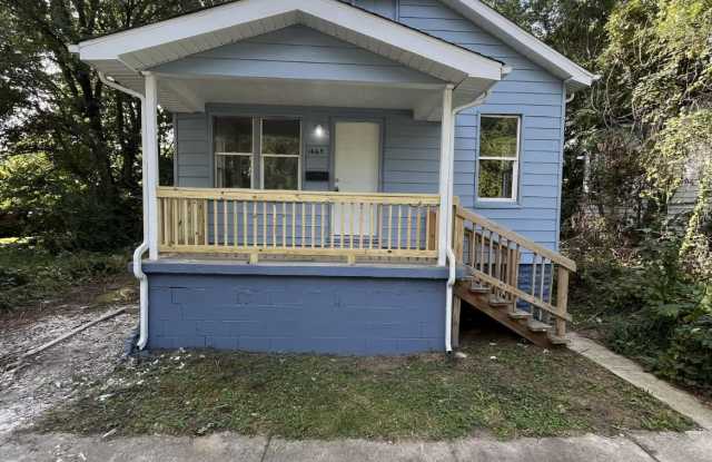 1665 West 10th Place