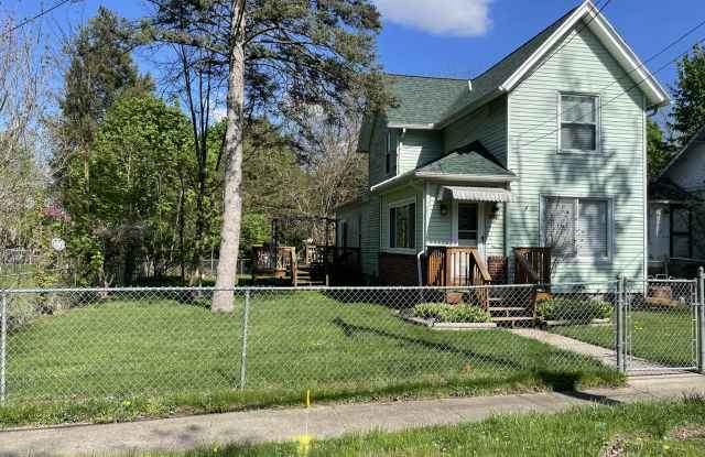 1013 South Eaton Street