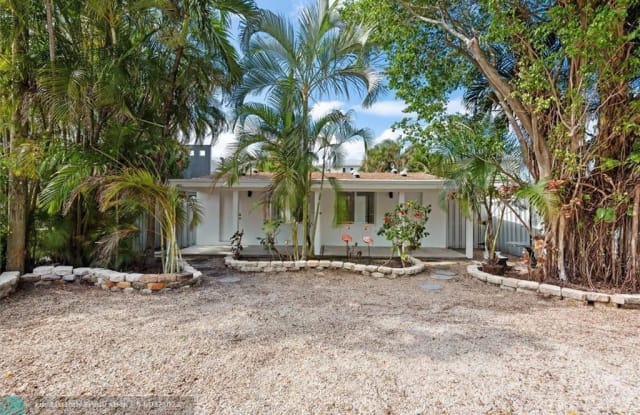 2201 NE 9th Avenue #3 - 2201 Northeast 9th Avenue, Wilton Manors, FL 33305