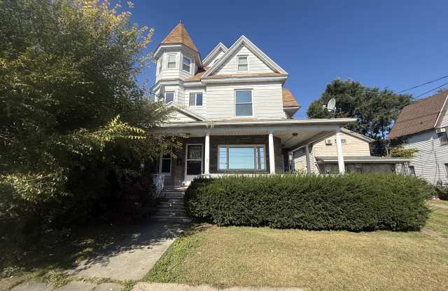 Photo of 124-126 10th Avenue - 126