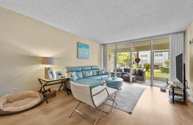 2002 S Federal Highway