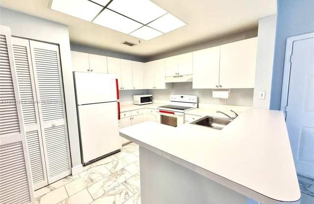 Photo of 2015 SE 10th Ave