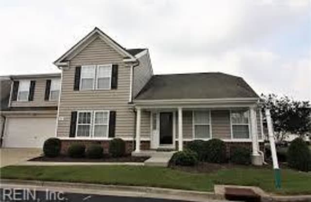 801 Adams Court - 801 Adams Court, Chesapeake, VA 23320