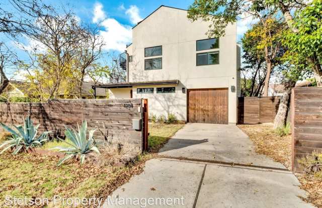 1204 E 13th St - 1204 East 13th Street, Austin, TX 78702