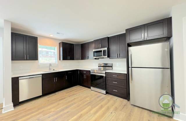 5 Robin Hood Road - A