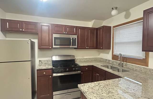 Photo of 801 E 89th Place - 3B