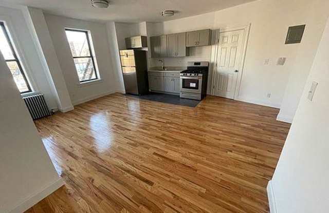 2080 Grand Concourse