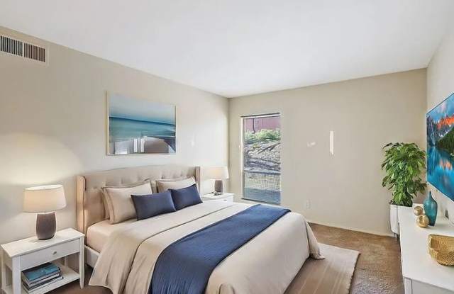 2235 Sedgwick Street