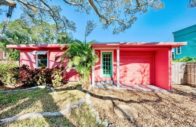 657 CALLE DE PERU