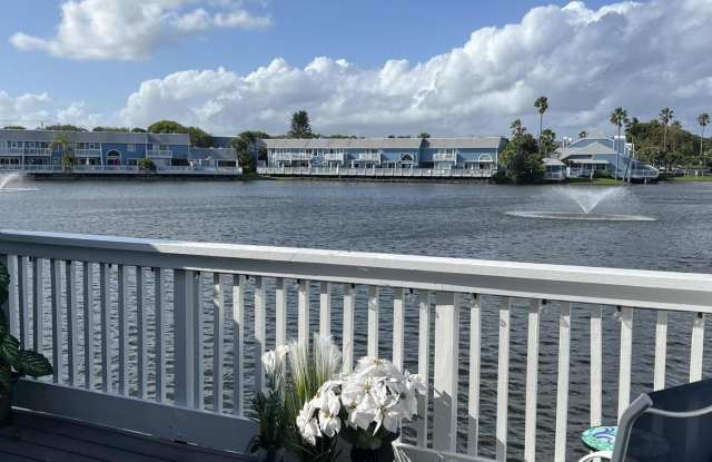 809 Ocean Dunes Circle