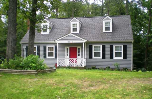 Photo of 4 BR / 2 BA Cute Cape Cod In Chester, Available July 1