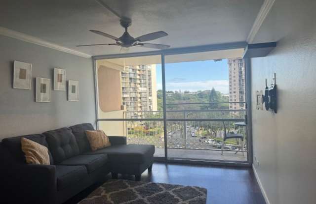 Highlander 1 Bedroom with Parking, Washer/Dryer in unit