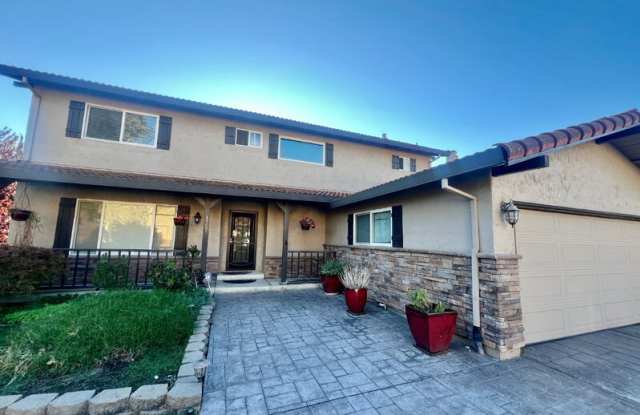 1757 Burbank Ct