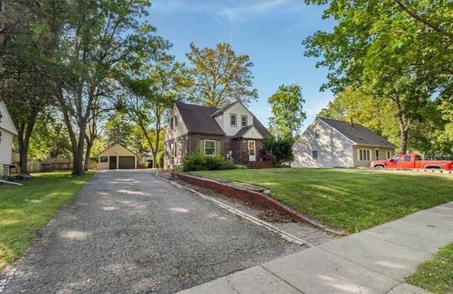 Photo of 828 15th Street