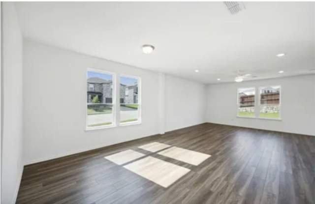 Spacious 4BR House in Princeton