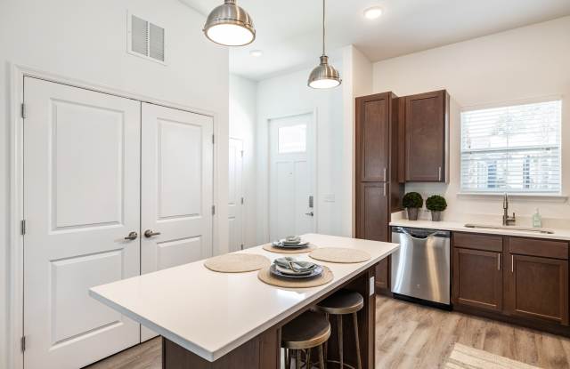 Estia at Lakewood Ranch