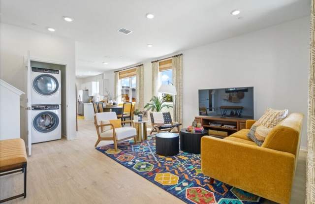 2524 Caleb Asher Loop