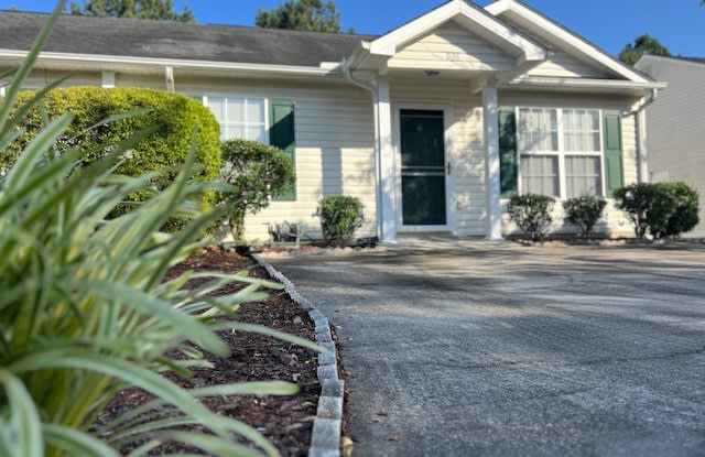 Photo of 938 Cameron Circle - 1