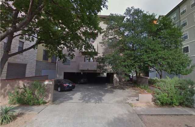 2/2 Condo Near UT! - 2509 Pearl Street, Austin, TX 78705