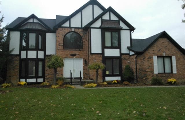 3880 STONE HAVEN Drive - 3880 Stone Haven Dr, Troy, MI 48084