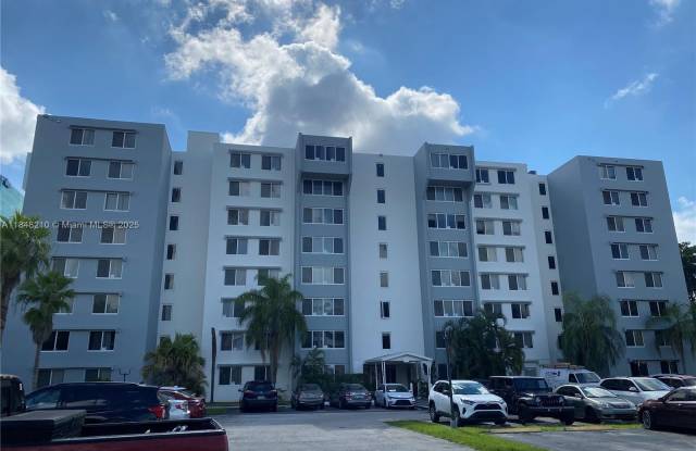 Photo of 9143 SW 77 AV