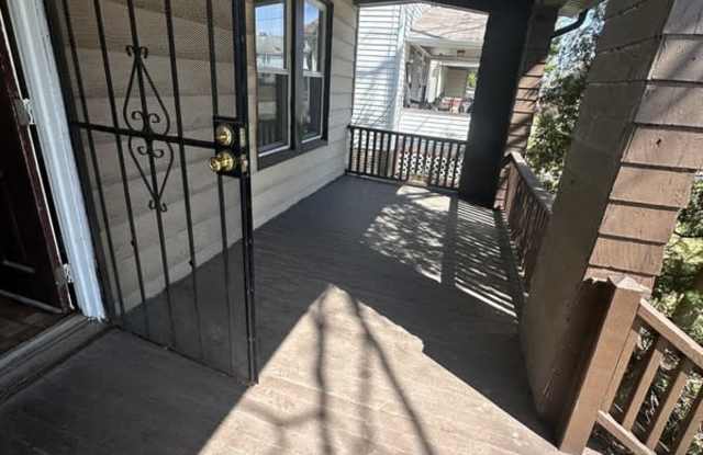 13601 Eaglesmere Avenue