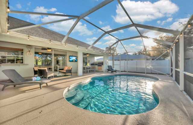 5464 NW Milner Drive