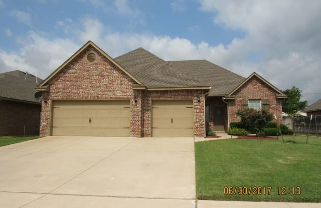 2213 SW Edinbrough Drive - 2213 Southwest Edinburough Drive, Lawton, OK 73505