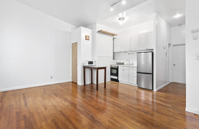 302 West 51st Street - 302 W 51st St, New York City, NY 10019