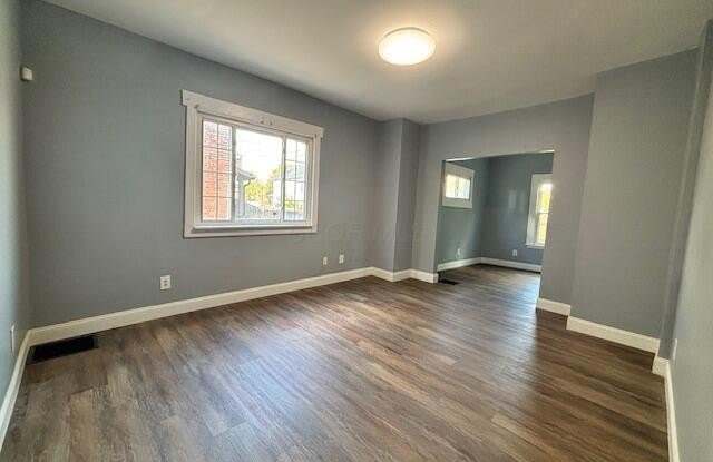 448 E Woodrow Avenue