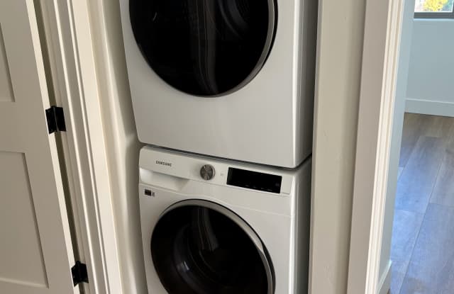 175 Via Del Mar Place - 1Unit A