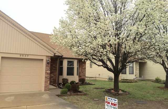 Handsome half duplex near Barrington Village. Washburn Rural Schools. Beware of Fraud! Deposits are handled in person and only at our office.