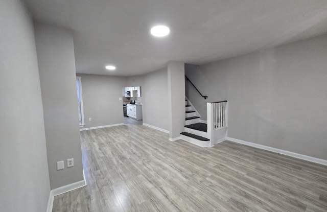 5140 N FAIRHILL Street