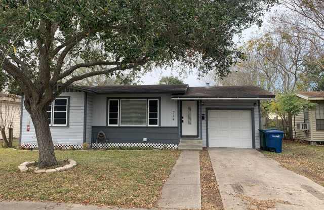 726 Sheridan - 2/Bed 1/Bath - $1395/month
