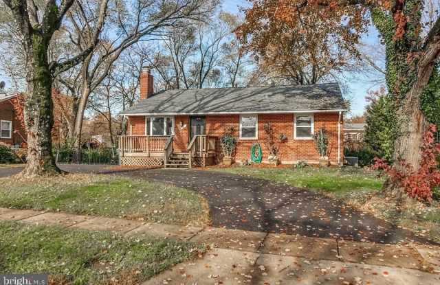 6306 YELLOWSTONE Drive