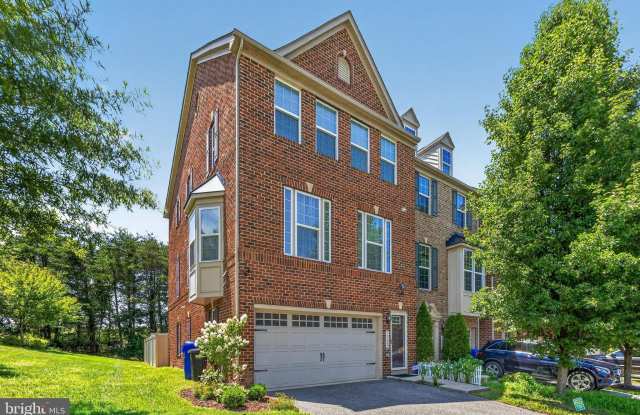 12220 MONTREAT Place