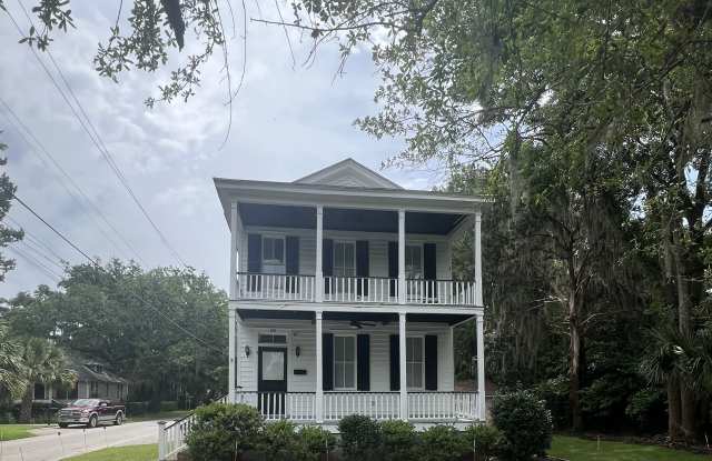 Photo of 611 East Street