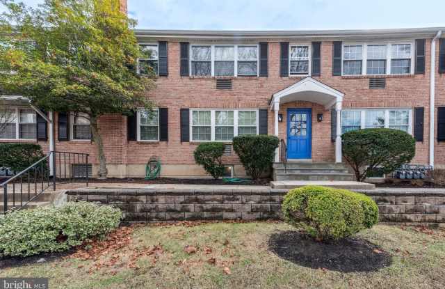 1334 MONTGOMERY Avenue unit: D4