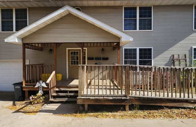 800 Air Hill Street - 2
