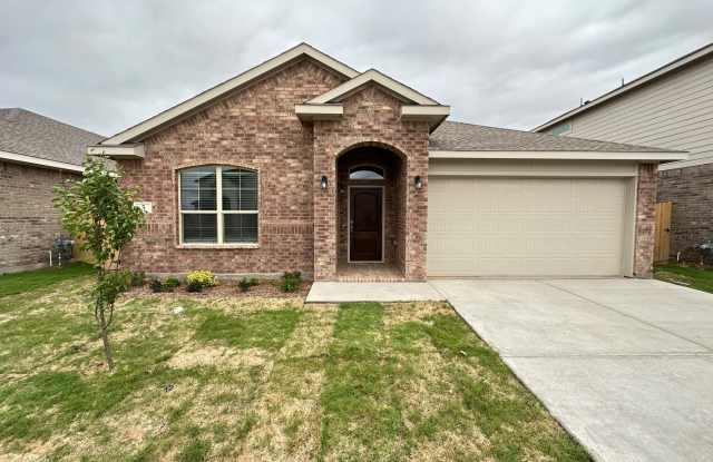 3 Los Campos Dr