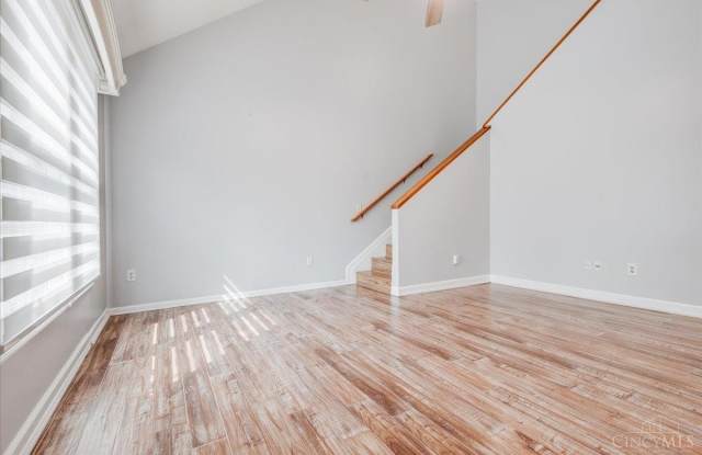 113 Village Trail Drive unit: 6