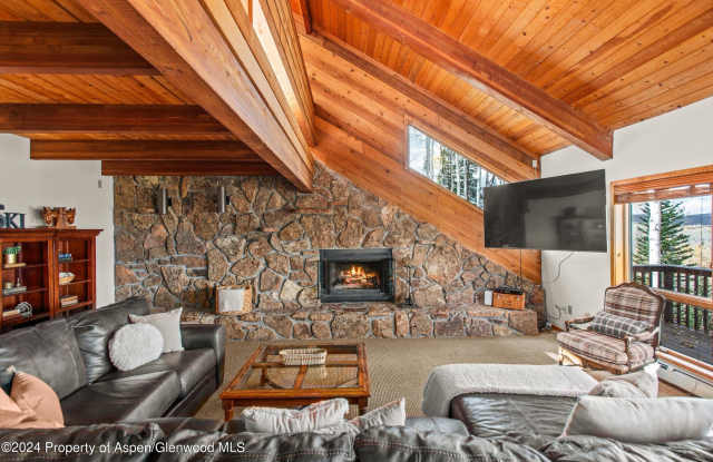 Photo of 2055 Faraway Road